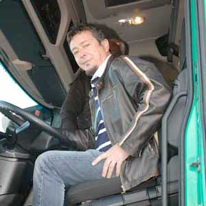 camion mercedes benz actros conductor0