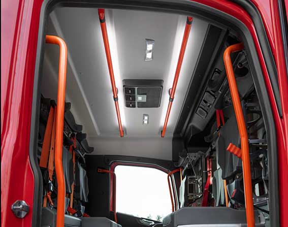 volvo camion tripulacion interior