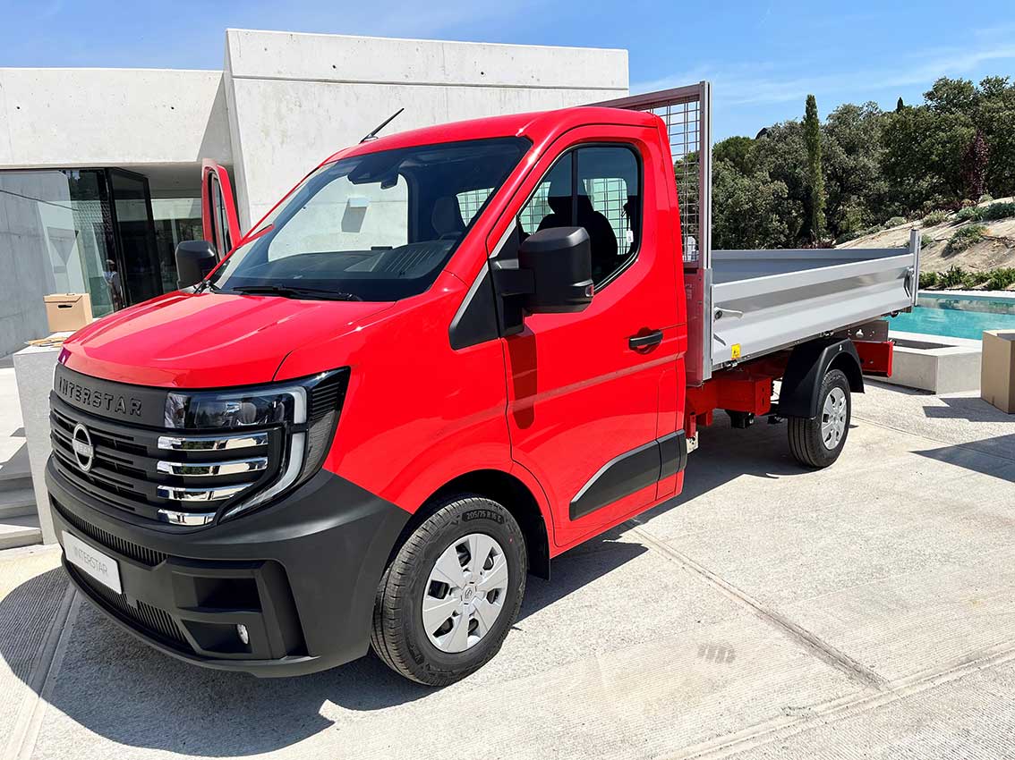 Furgoneta chasis Nissan