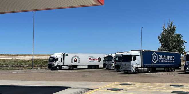 Transportistas gallegos denuncian la falta de seguridad en  la autov&iacute;a A-6  en Castilla y Le&oacute;n. 