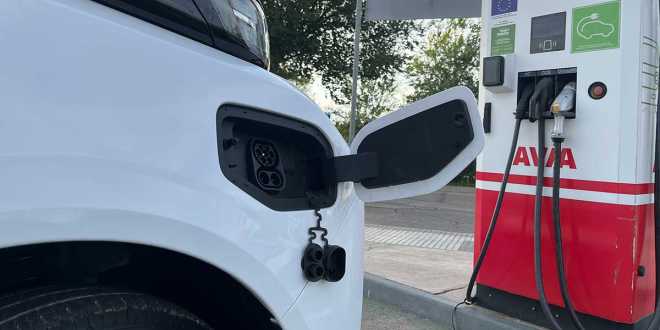 Plan Auto+ 2026: as&iacute; ser&aacute;n las nuevas ayudas a coches el&eacute;ctricos y furgonetas