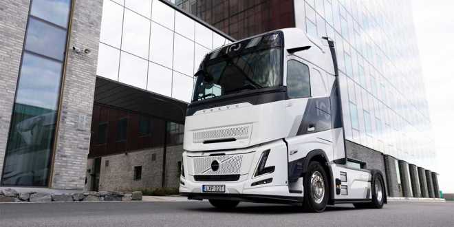 Volvo prepara su centenario con una edici&oacute;n especial de los FH Aero  y FH16