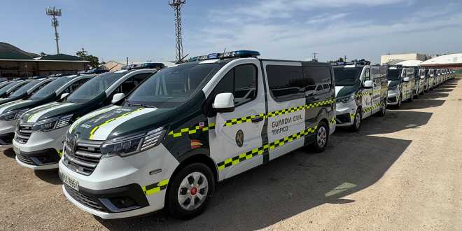 La Guardia Civil incorpora 70 Renault Trucks Trafic para investigar accidentes de tr&aacute;fico