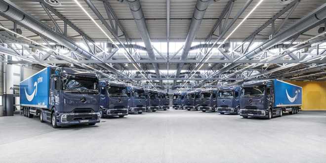 Mercedes-Benz entrega a Amazon sus primeros eActros 600 el&eacute;ctricos