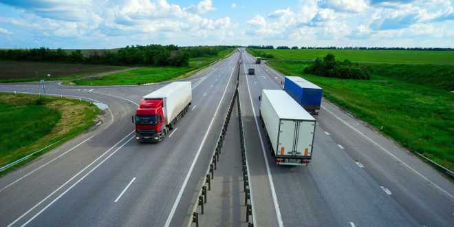 El precio del combustible dispara las tarifas del transporte en Europa en 2026